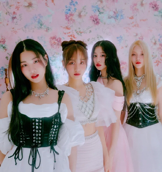 피프티 피프티.  [어트랙트 제공]